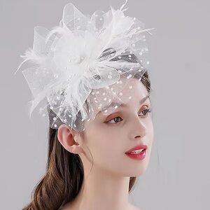 Small New Elegant Fascinator